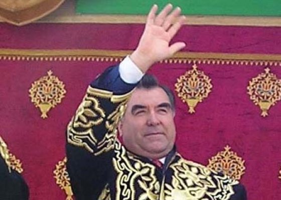 Тожикистон парламенти Эмомали Раҳмонни миллат пешвоси деб эълон қилди