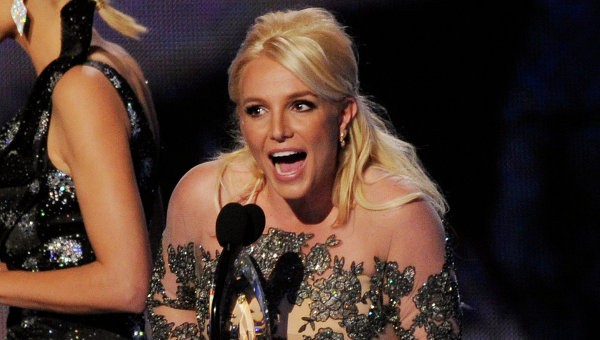 Sony Music’ning Twitter’dagi sahifasida Britni Spirs hayotdan ko‘z yumgani haqidagi xabarlar joylashtirildi