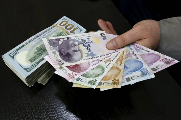 Турк лираси долларга нисбатан янги рекорд минимумни қайд этди