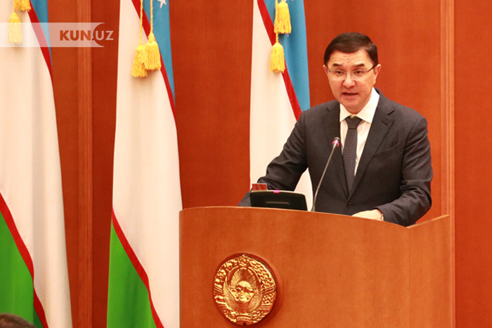 Молия вазири: Соғлиқни сақлаш вазирлиги дори-дармон учун ажратилган 47 миллиард сўмни ишлатмаган