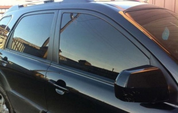 Автомобиль ойналарини қорайтиришга рухсат бериш таклиф қилинмоқда