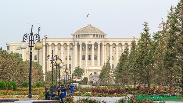Тожикистон конституциясига ўзгартиришлар киритиш бўйича референдумда фуқароларнинг учдан бир қисми овоз бериб бўлди
